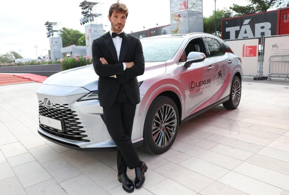 Venezia_2022_Stefano_De_Martino_RX_Lexus_038-1662372996855JPG--