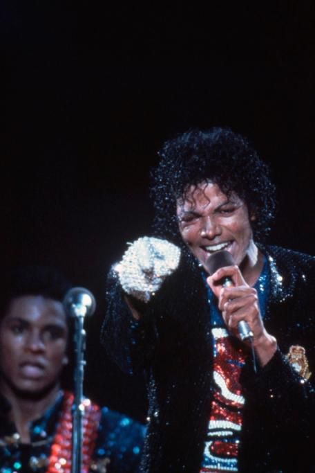 WL005040-1984jpg--michael_jackson_on_victory_tour