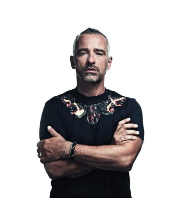 ZZ54BE1DB3jpg--eros_ramazotti