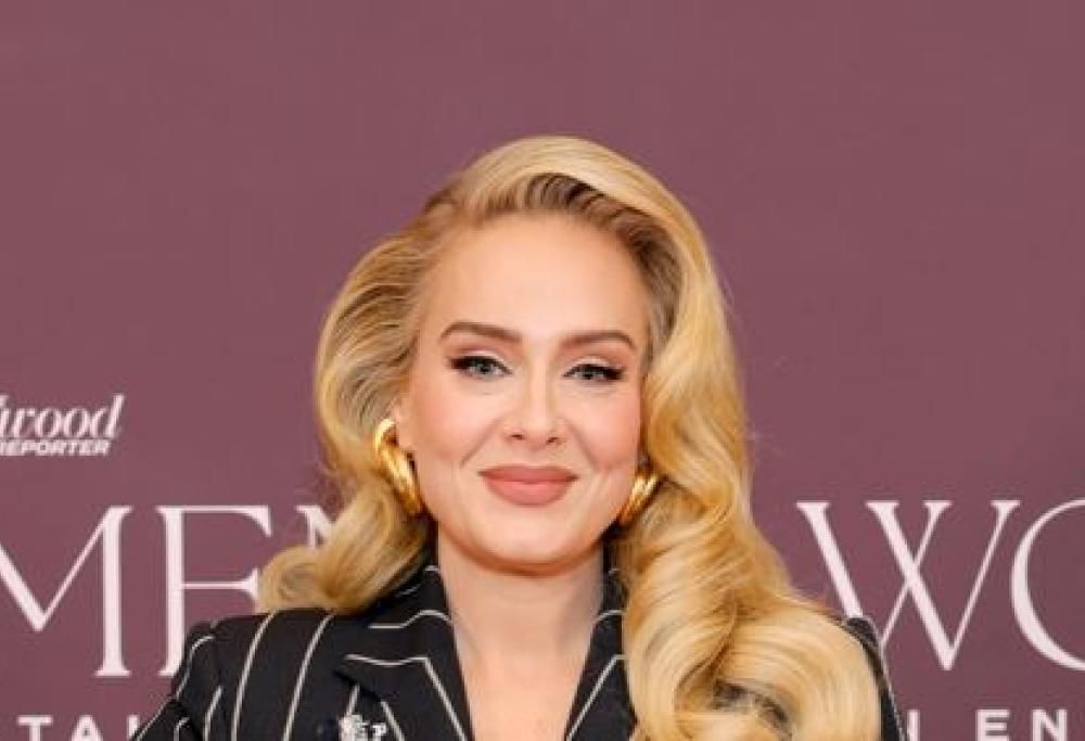 Adele ha una bella e una brutta notizia per i suoi fan