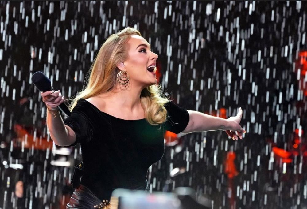 Adele manda davvero in fiamme Las Vegas: il video!