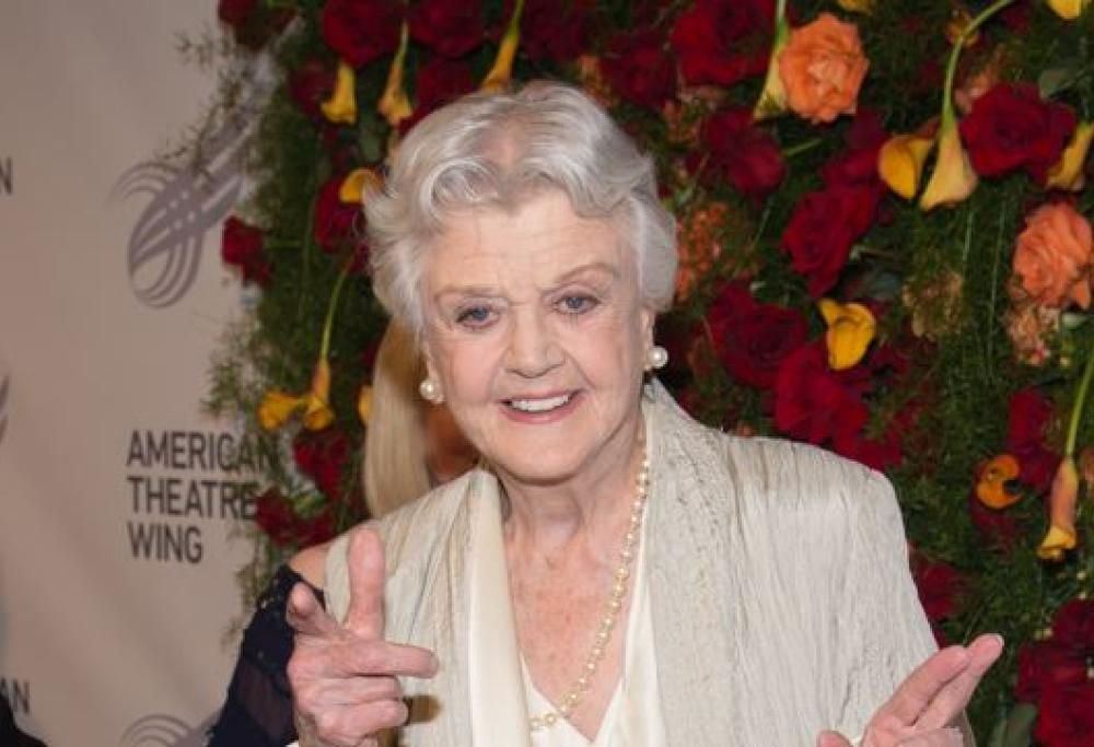 Angela Lansbury: a sorpresa arriva il suo ultimo film. Con Hugh Grant