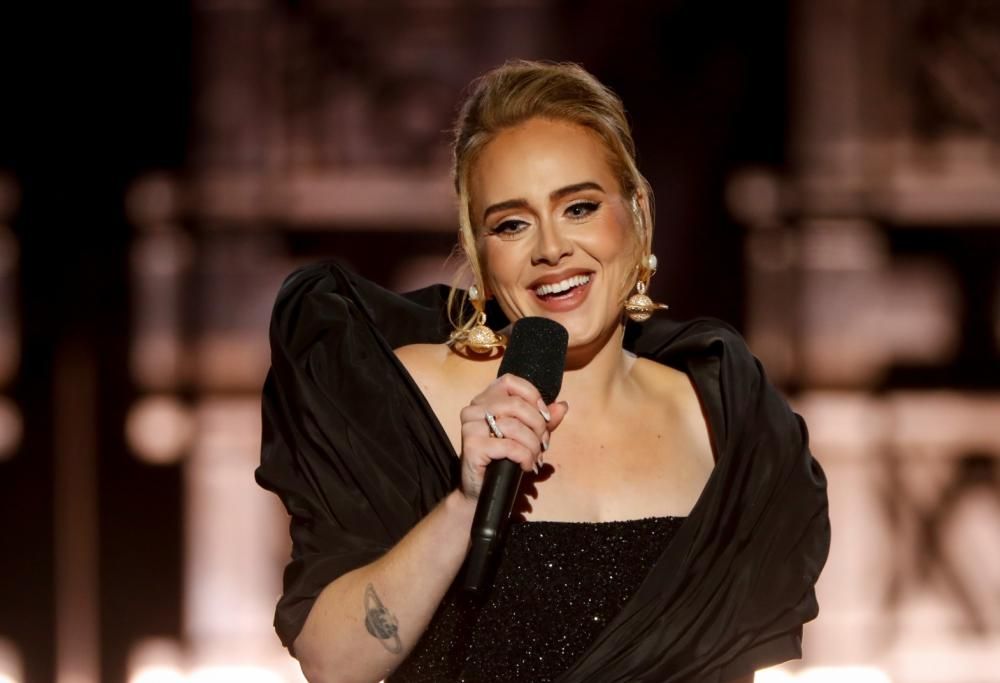 Adele va a vivere con il fidanzato nella villa di Sylvester Stallone