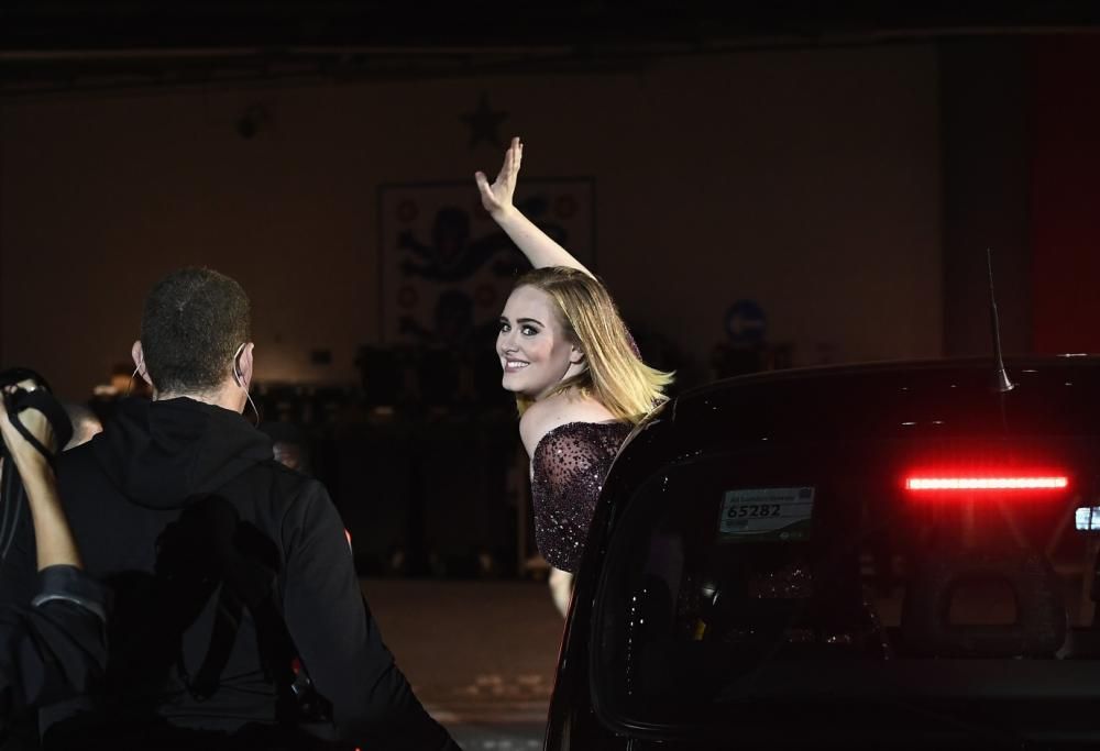 Adele rivela 3 nuove canzoni: i video!