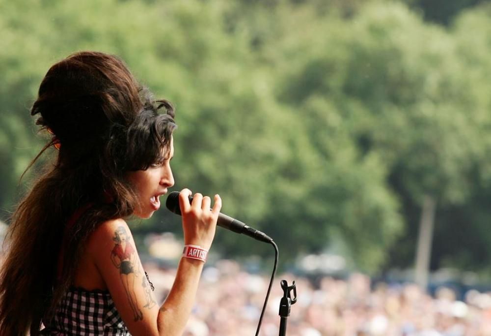 Amy Winehouse avrebbe dovuto scrivere la canzone principale per un film di James Bond