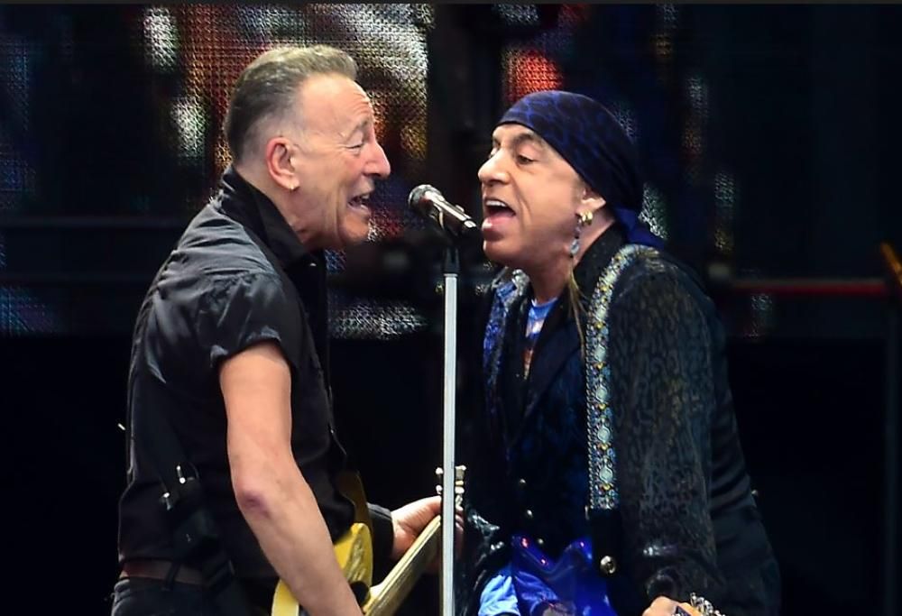 Bruce Springsteen: al concerto di Roma anche Sting e Nick Cave. Tutte le foto più belle