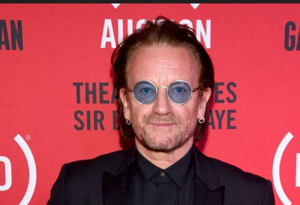 Bono per la prima volta in tour senza gli U2