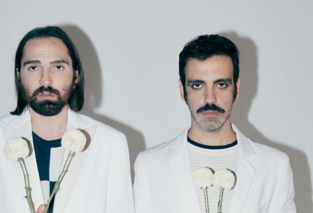 Colapesce Dimartino ospiti di Radio Monte Carlo