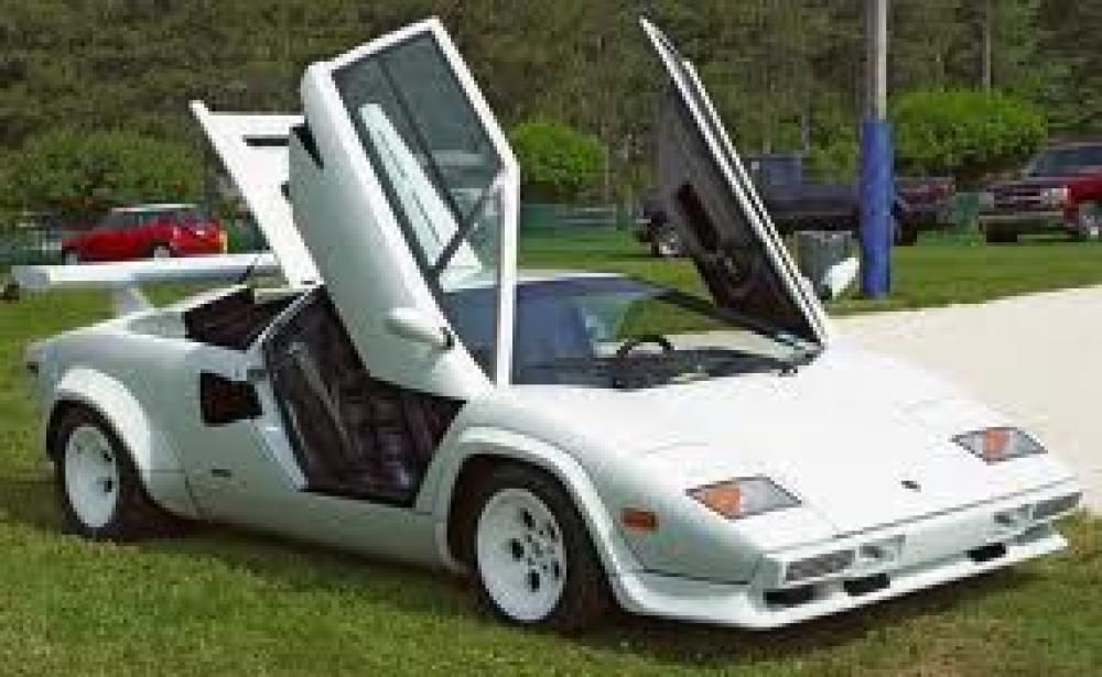 countach1jpg--gallardo_vs_countach