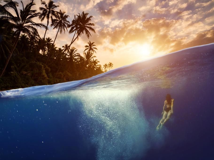 donna_under_water_GettyImages-1176943486-1646985529016jpg--