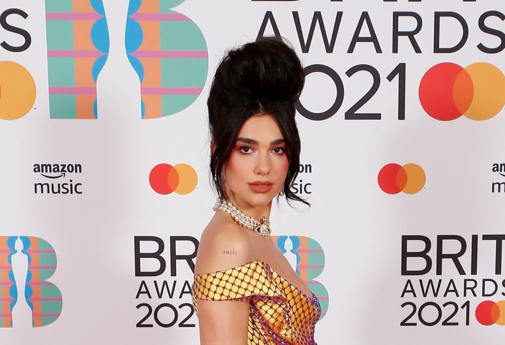 Dua Lipa e quell’omaggio ad Amy Winehouse