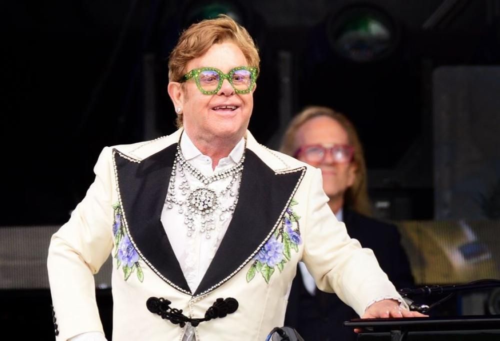 Elton John riceve un incredibile omaggio: il video!