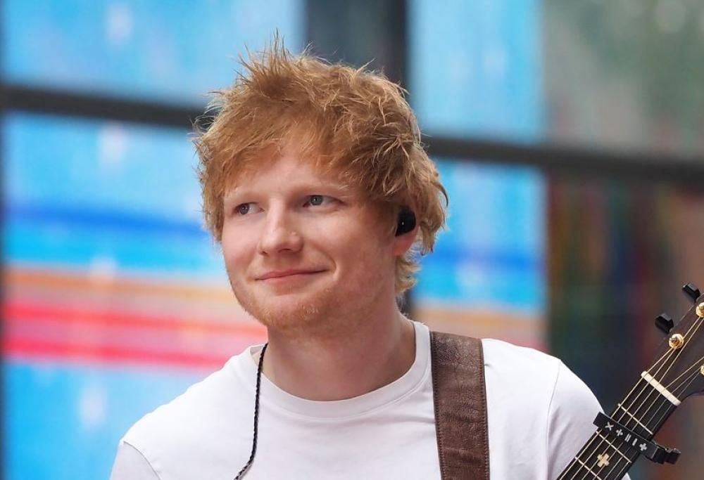 Ed Sheeran pizzaiolo per un giorno: il video