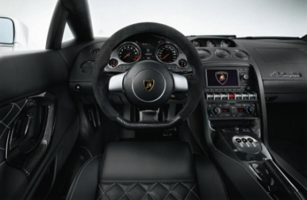 gallardo2jpg--gallardo_vs_countach