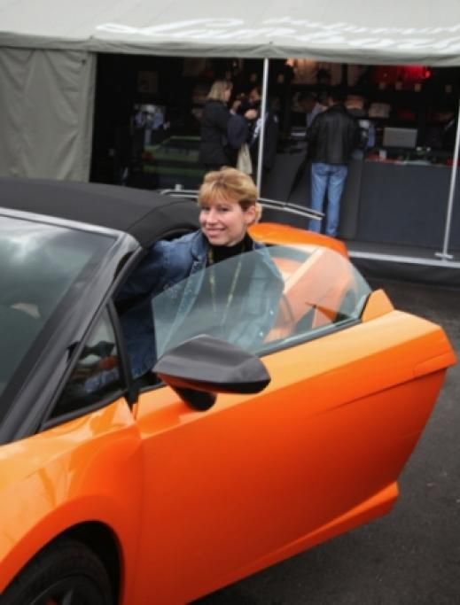 gallardo5jpg--gallardo_vs_countach