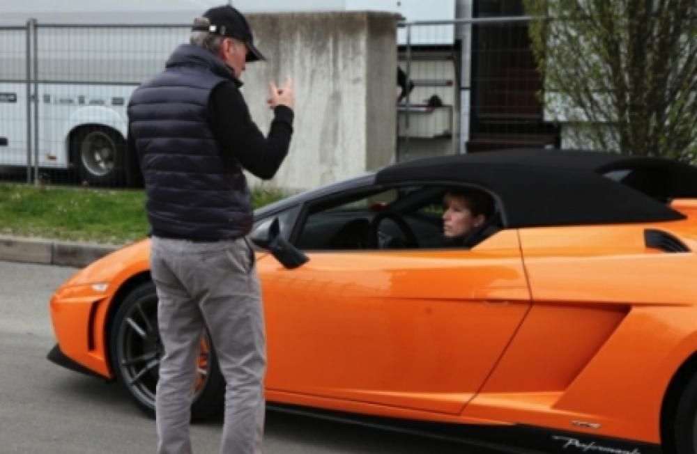 gallardo7jpg--gallardo_vs_countach