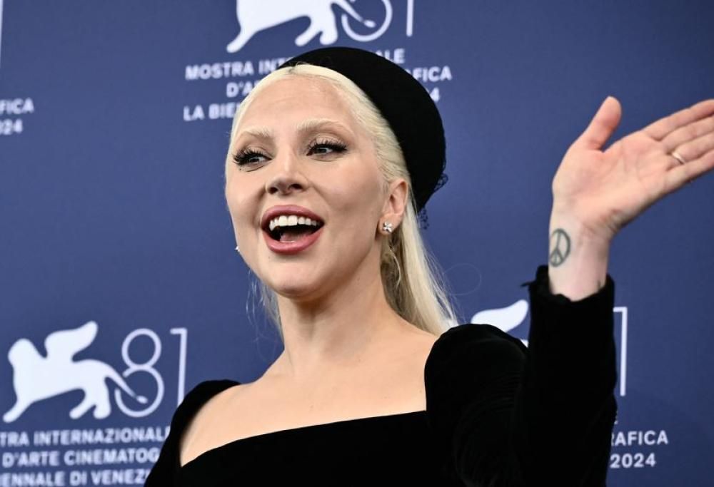 Lady Gaga pubblica l’album Harlequin