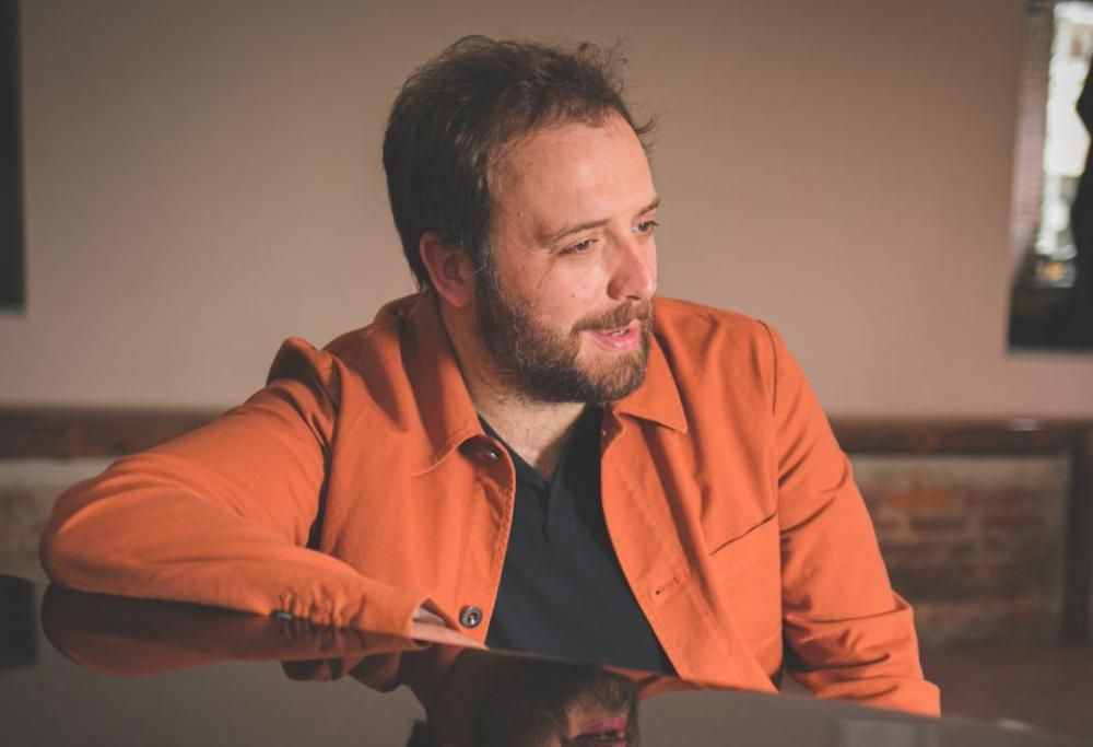 Raphael Gualazzi: Radio Monte Carlo presenta il nuovo singolo in anteprima