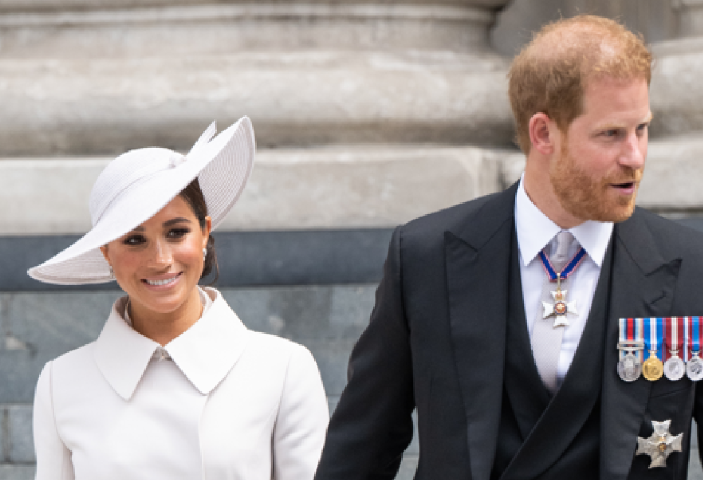 Harry e Meghan tornano a Londra e fanno nuovo dispetto alla Regina