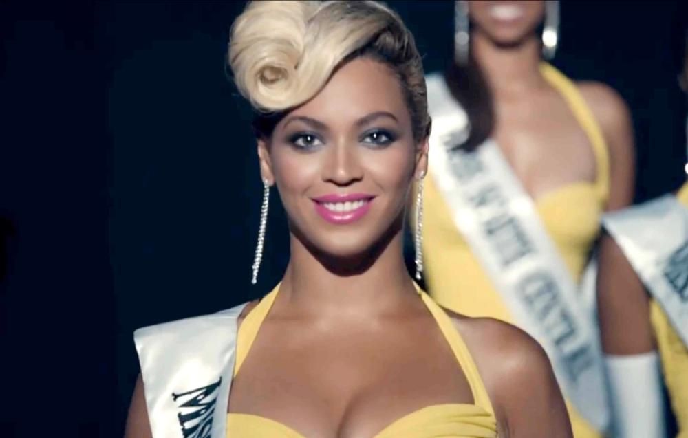 infophoto_2013-12-13_155641180_high_13122013_34130495jpg--beyonce