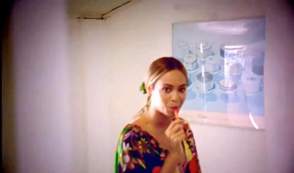 infophoto_2013-12-13_155827489_high_13122013_3229451jpg--beyonce
