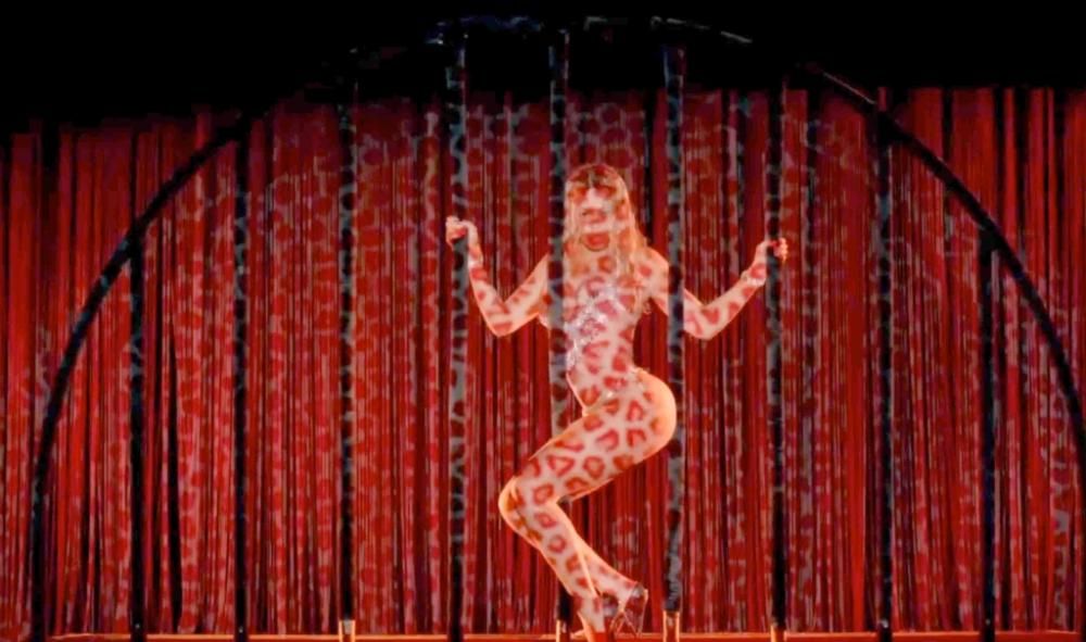 infophoto_2013-12-13_155945909_high_13122013_32212451jpg--beyonce