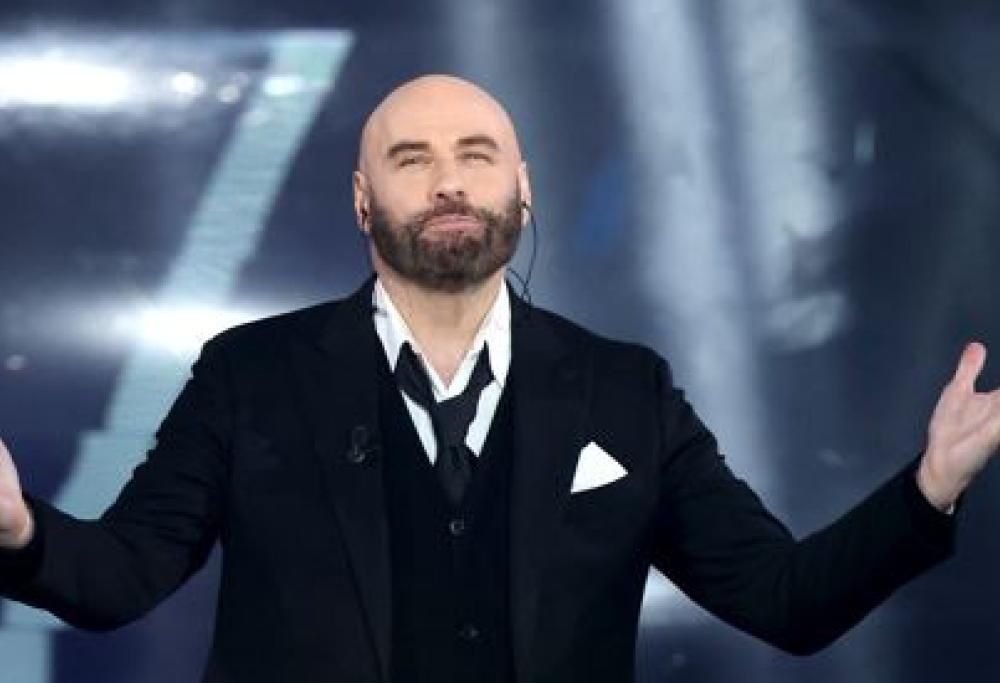 John Travolta: il balletto di Sanremo e le polemiche