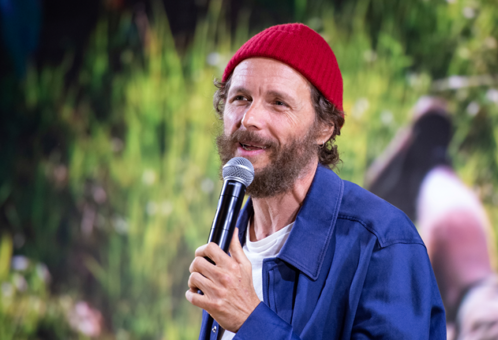 Jovanotti tra sorprese. E polemiche