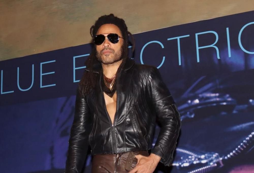 Lenny Kravitz in gran forma a Eleuthera: i video