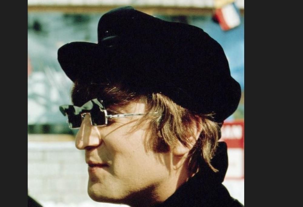 John Lennon: cifra record per la sua chitarra che si credeva perduta