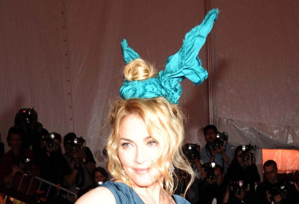 Madonna irresistibile coniglietta pasquale