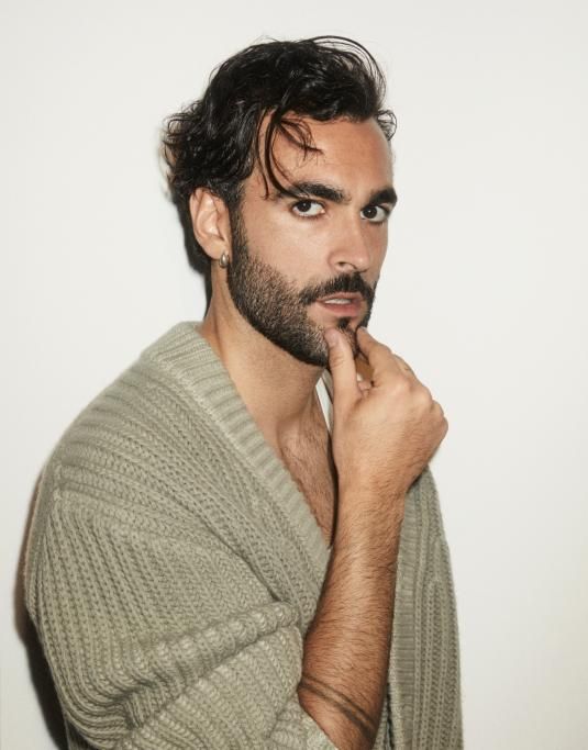 mengoni4-1640273853715jpg--