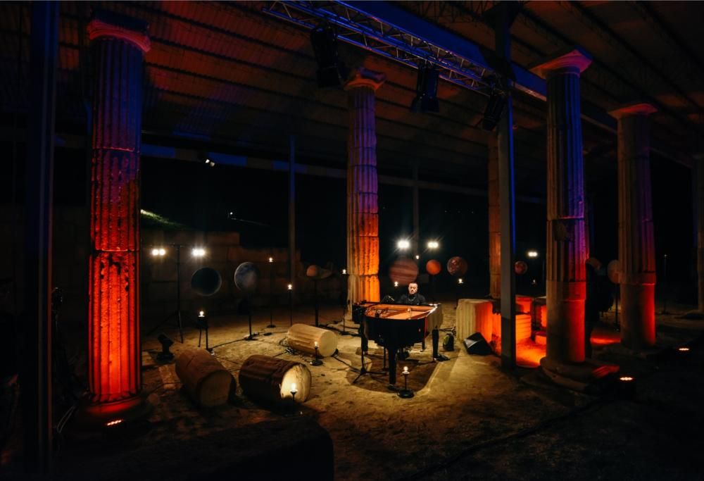 Dardust: oggi alle 21.30 l’emozionante concerto in streaming  dall’area archeologica La Cuma