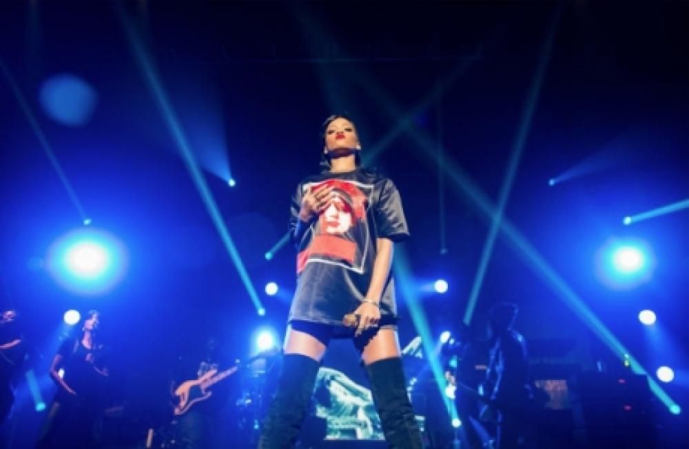 parigi1jpg--rihanna_777_tour__parigi