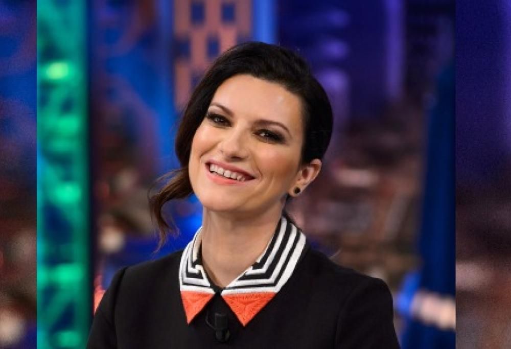 Laura Pausini e quella bellissima torta di compleanno