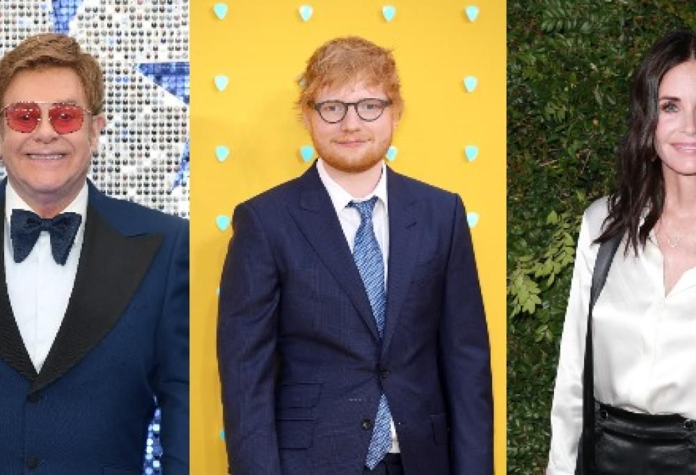 Ed Sheeran al piano con Elton John e Courteney Cox