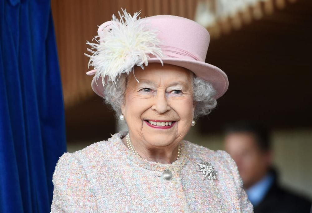 Le vacanze della Regina Elisabetta: ecco dove e con chi le trascorrerà