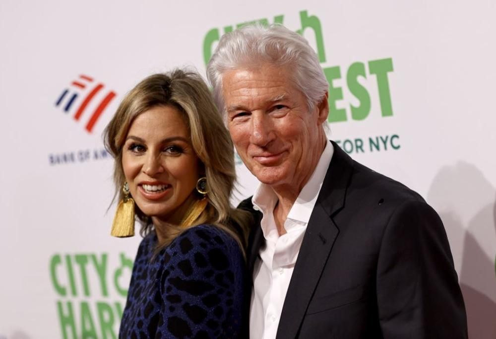Richard Gere e la moglie Alejandra condividono foto inedite della loro relazione