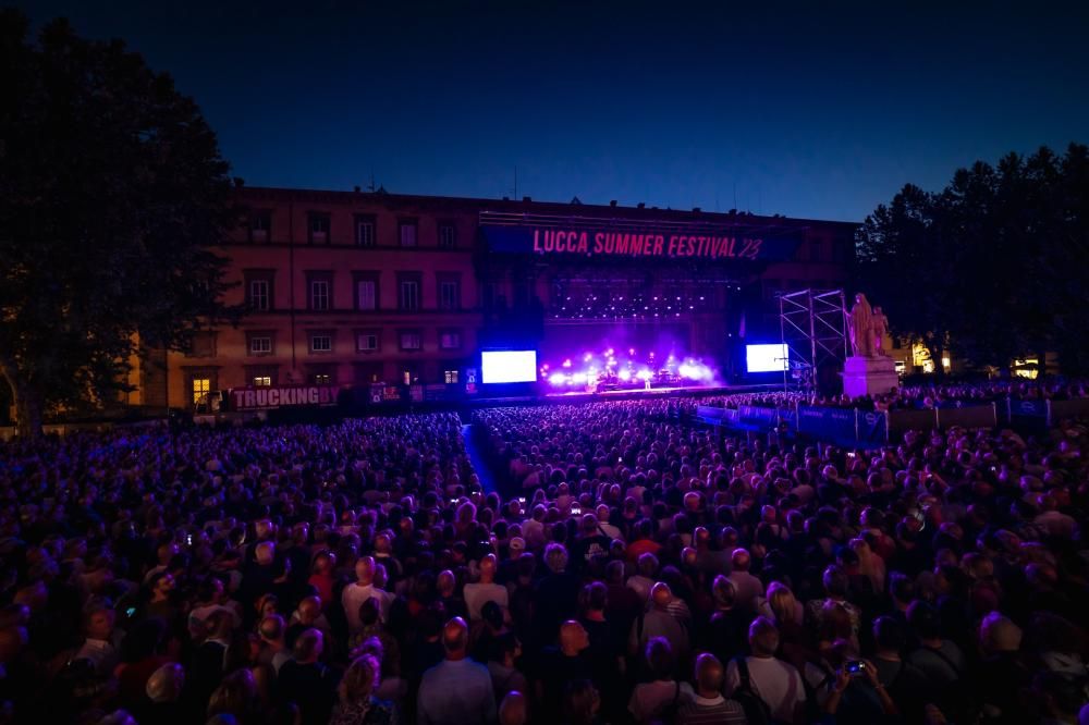 simply-red-concerto-lsf-piazza-napoleone-1-luglio-2023-prandoni-04827-1688373178547jpg--