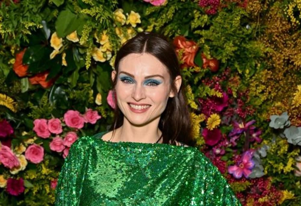 Sophie Ellis-Bextor esegue Murder On The Dancefloor ai BAFTA. Il video