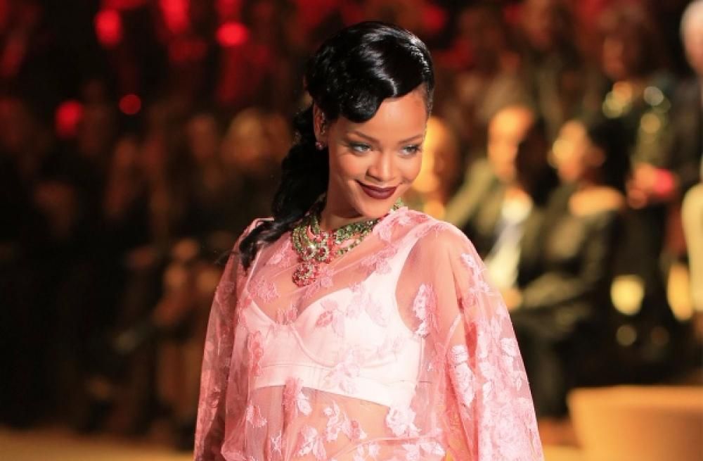 spl456198_002jpg--rihanna