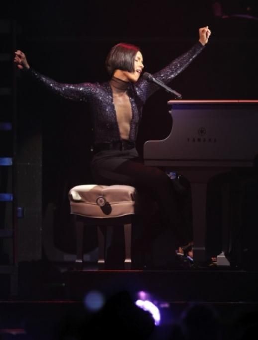 spl509565_043jpg--alicia_keys