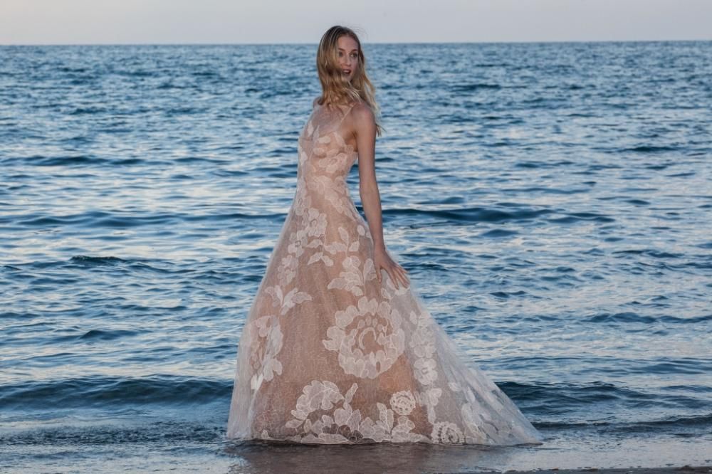 spl600871_009jpg--eva_riccobono_poses_during_a_photocall_at_the_excelsior_beach