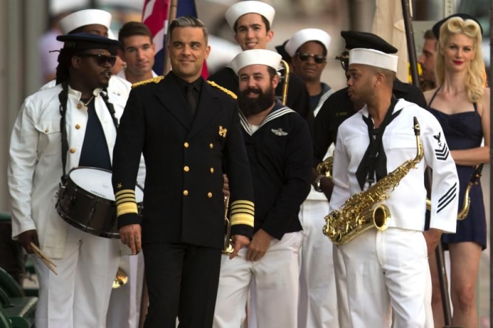 spl625810_017jpg--robbie_williams