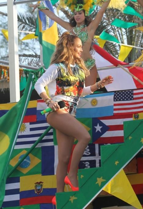 spl698546_009jpg--jennifer_lopez