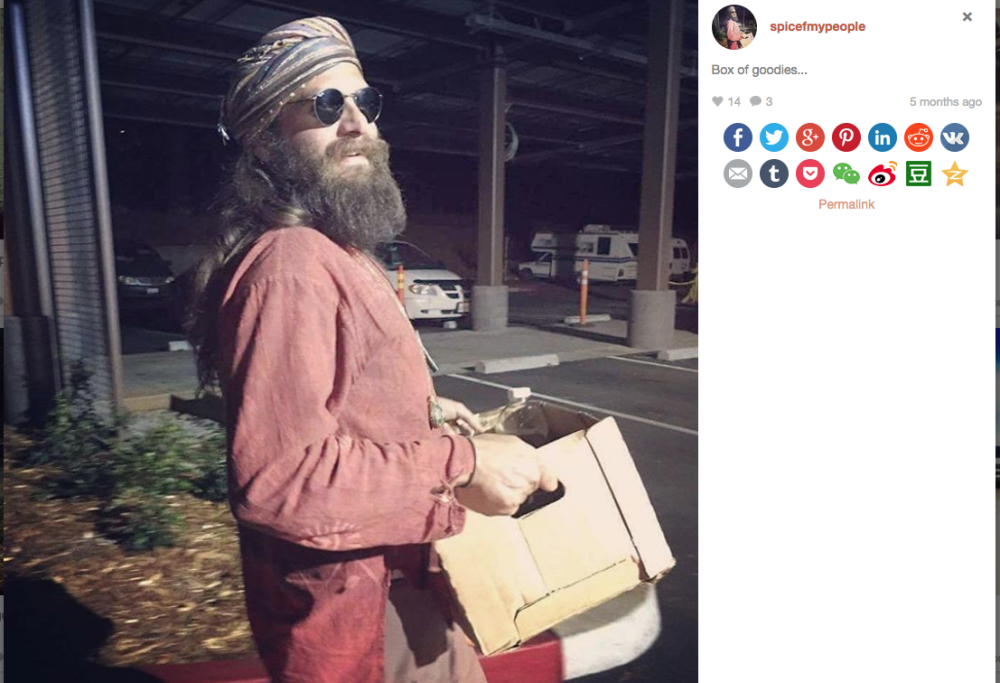 Miliardario dona ai poveri tutta la sua fortuna dopo un incidente in Ferrari: scopri la vera storia