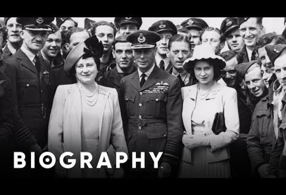 La Regina Elisabetta II: ecco tutte le volte che ha infranto l’etichetta di corte