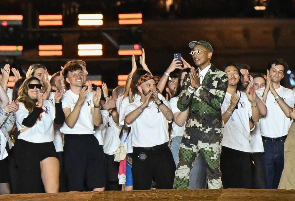Pharrell Williams: la nuova canzone e il debutto come stilista. Il video
