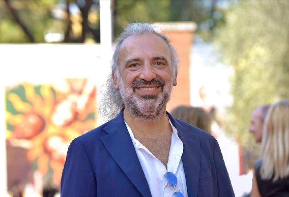 Stefano Bollani pubblica il nuovo album