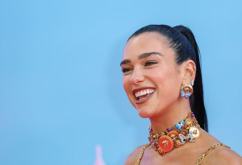 Dua Lipa canta Virtual  Insanity con Jay Kay dei Jamiroquai a Wembley. Il video